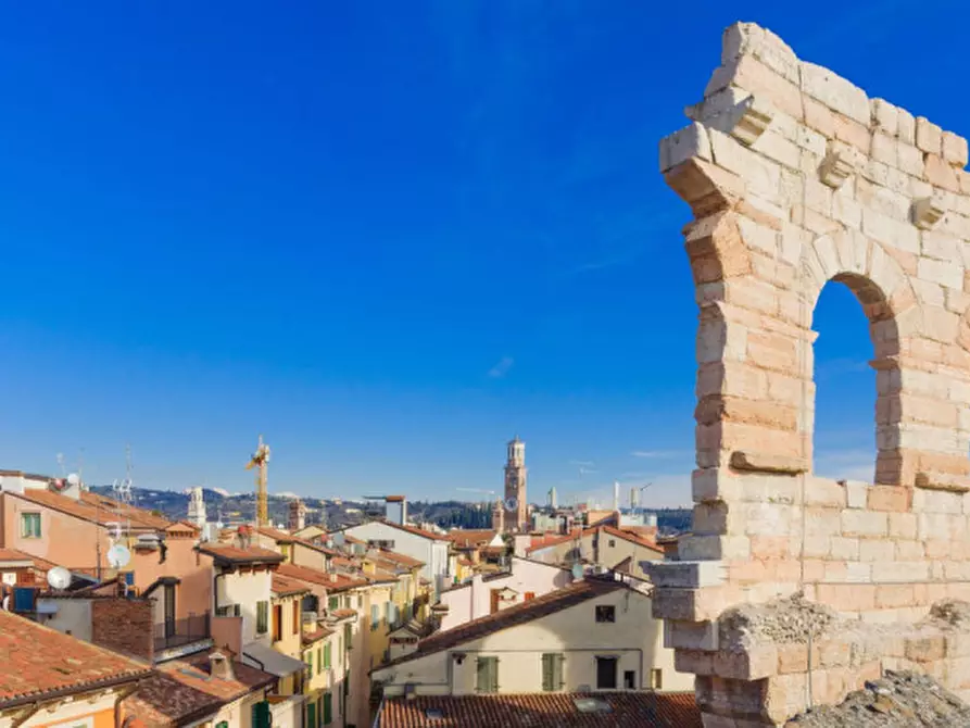 Immagine 4 di Appartamento in vendita  in Via Mazzini a Verona