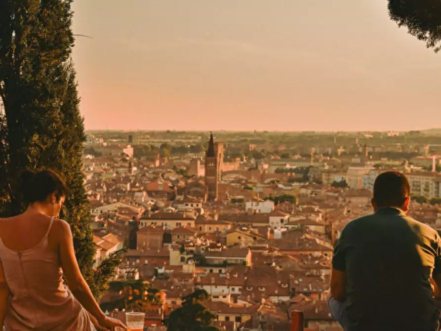 Immagine 10 di Appartamento in vendita  in Via Mazzini a Verona