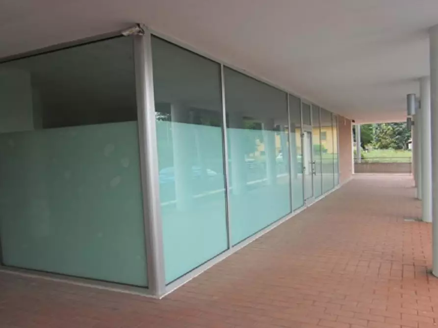 Immagine 5 di Negozio in vendita  in Piazza San Michele a Quarto D'altino