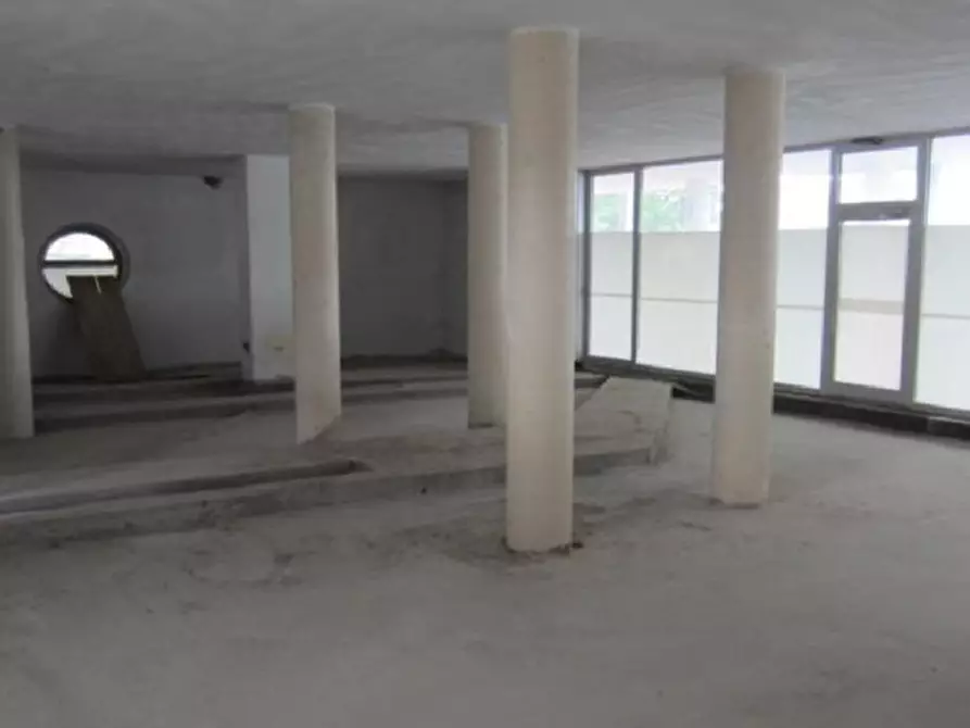 Immagine 6 di Negozio in vendita  in Piazza San Michele a Quarto D'altino