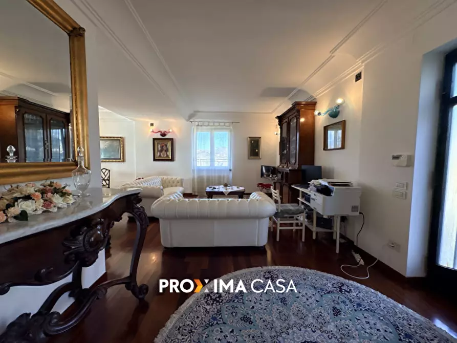 Immagine 13 di Villa in vendita  in Via Del Canale a Salerno