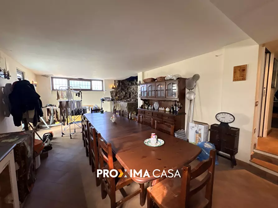 Immagine 33 di Villa in vendita  in Via Del Canale a Salerno