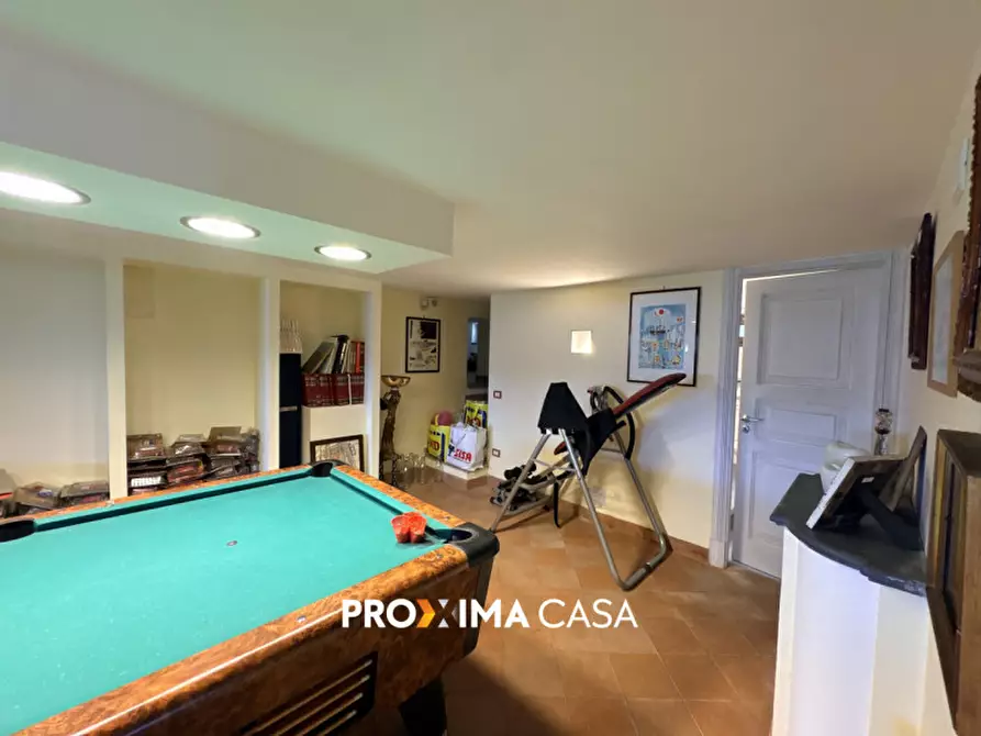 Immagine 41 di Villa in vendita  in Via Del Canale a Salerno