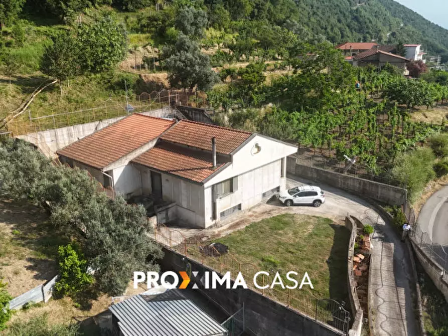 Immagine 56 di Villa in vendita  in Via Del Canale a Salerno