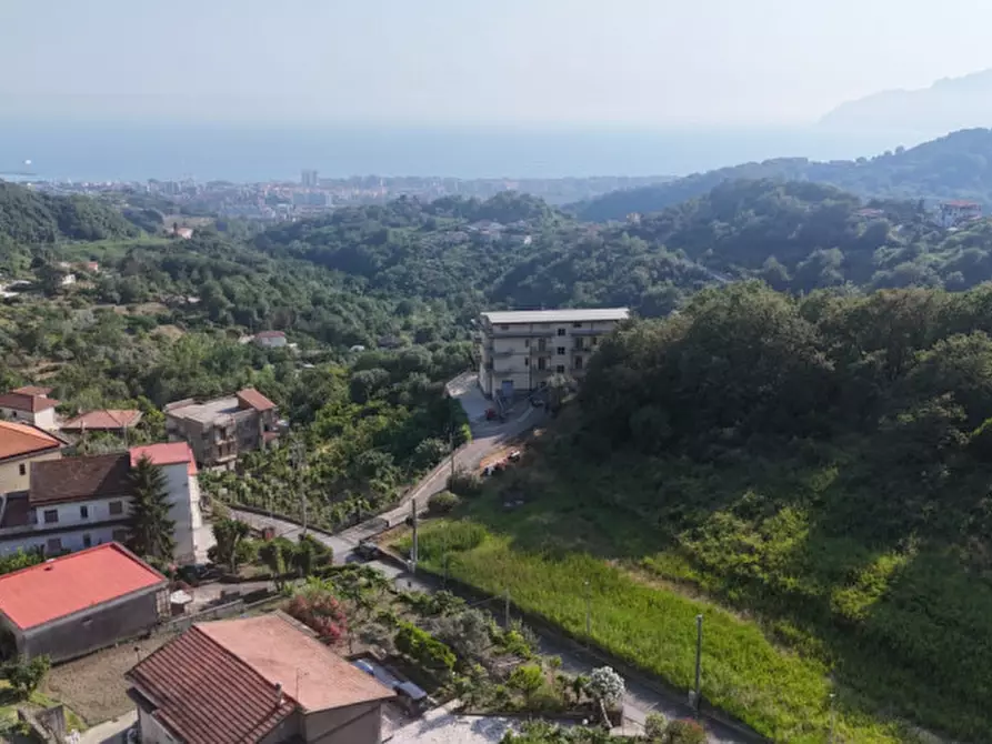 Immagine 63 di Villa in vendita  in Via Del Canale a Salerno