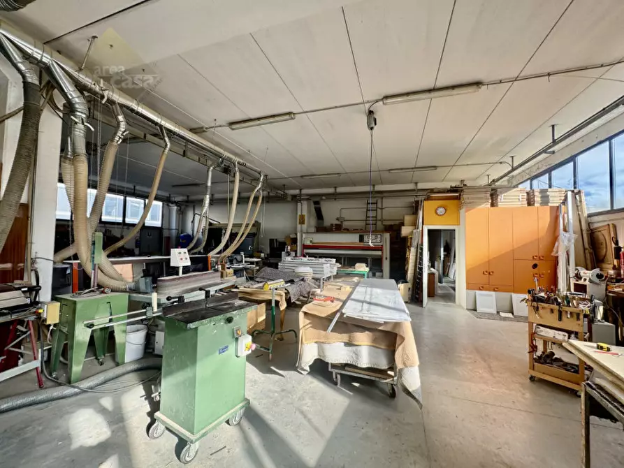 Immagine 3 di Capannone industriale in vendita  in Via del Lavoro a Rosà