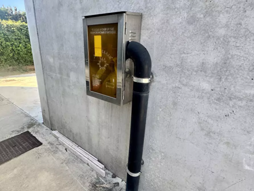 Immagine 4 di Capannone industriale in vendita  in Via del Lavoro a Rosà