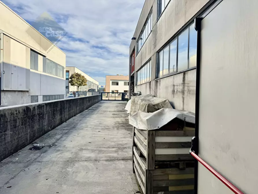 Immagine 6 di Capannone industriale in vendita  in Via del Lavoro a Rosà