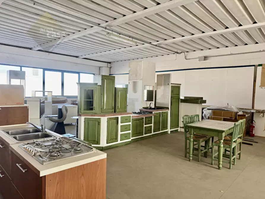 Immagine 7 di Capannone industriale in vendita  in Via del Lavoro a Rosà