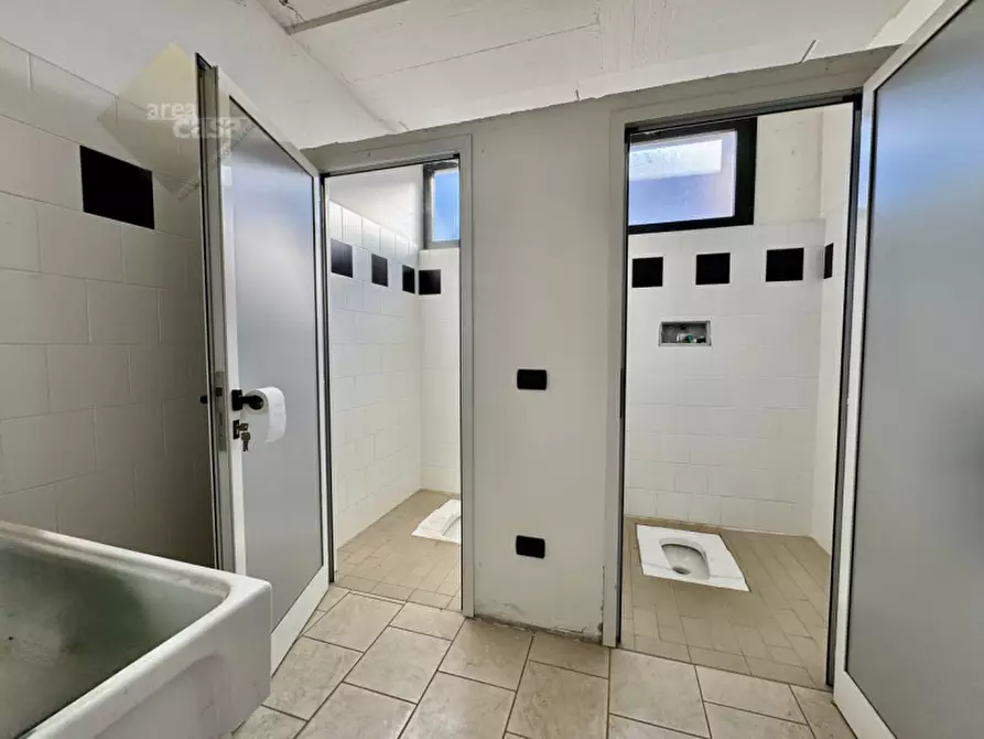 Immagine 12 di Capannone industriale in vendita  in Via del Lavoro a Rosà