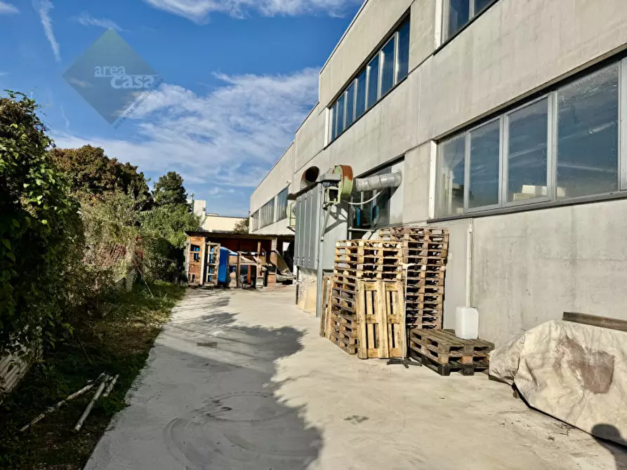 Immagine 14 di Capannone industriale in vendita  in Via del Lavoro a Rosà
