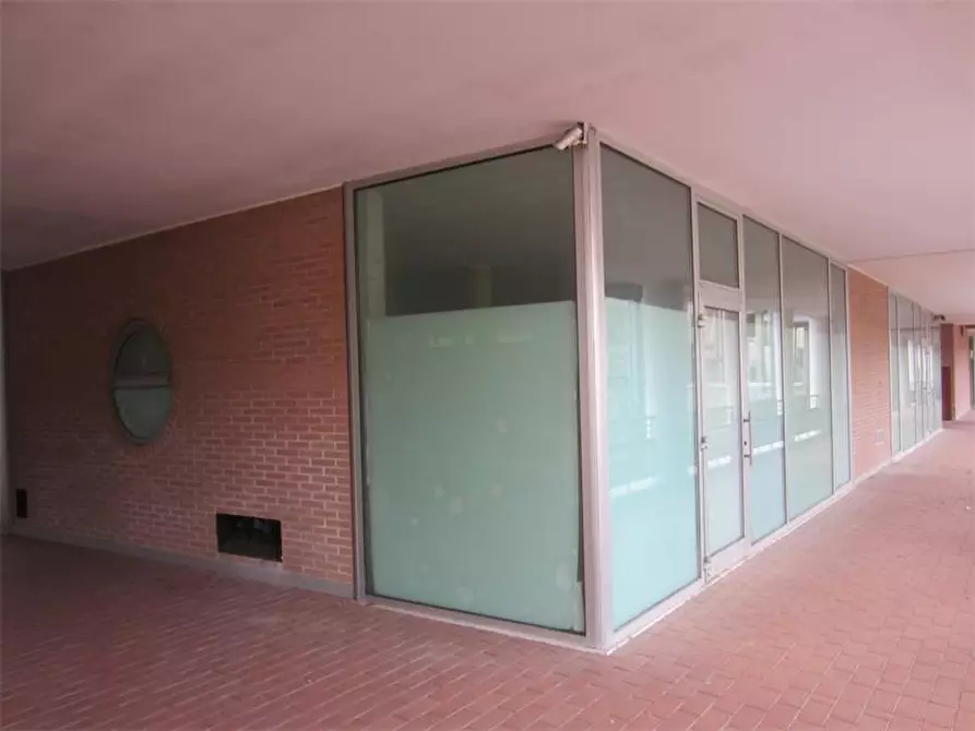 Immagine 5 di Negozio in vendita  in Piazza San Michele a Quarto D'altino