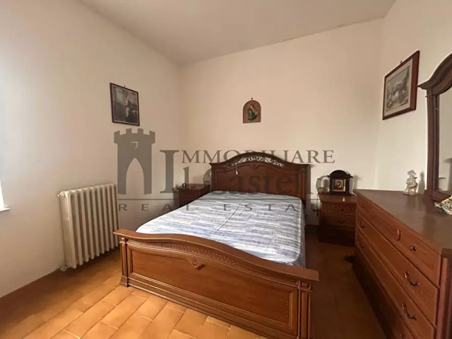 Immagine 6 di Villetta a schiera in vendita  a Castiglione Del Lago