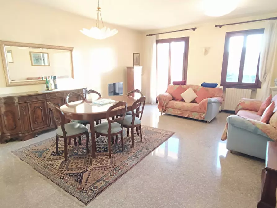 Immagine 1 di Casa bifamiliare in vendita  in via Polesine a Padova