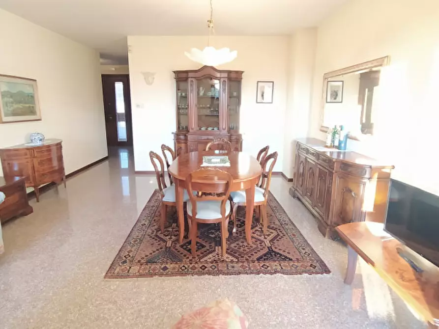 Immagine 2 di Casa bifamiliare in vendita  in via Polesine a Padova