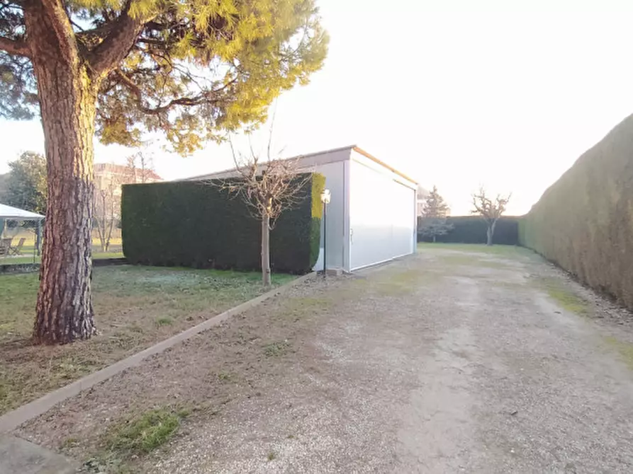 Immagine 24 di Casa bifamiliare in vendita  in via Polesine a Padova