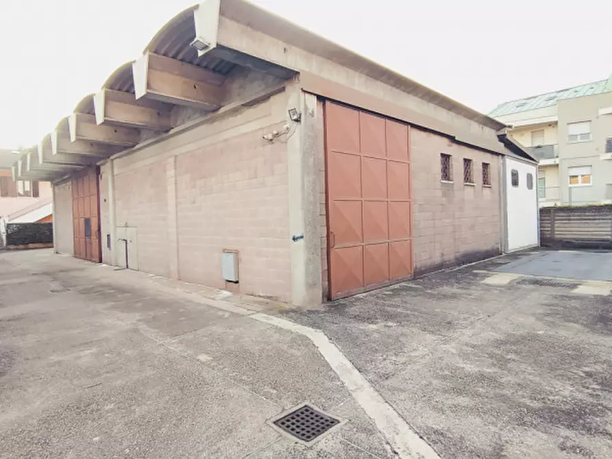 Immagine 30 di Casa bifamiliare in vendita  in via Polesine a Padova