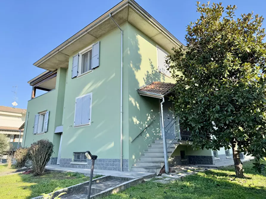 Immagine 1 di Appartamento in vendita  in VIA I MAGGIO 30 a San Secondo Parmense