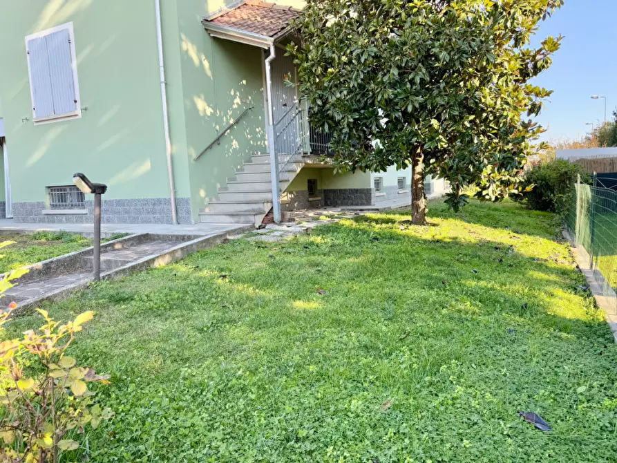 Immagine 2 di Appartamento in vendita  in VIA I MAGGIO 30 a San Secondo Parmense