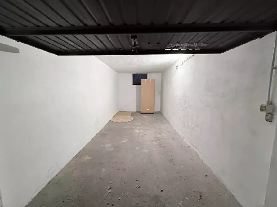 Immagine 1 di Garage in vendita  in Via Egidio Meneghetti 10 a Verona