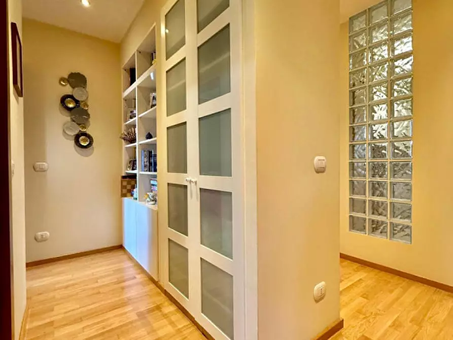 Immagine 4 di Appartamento in vendita  in Via Marzabotto a Parma