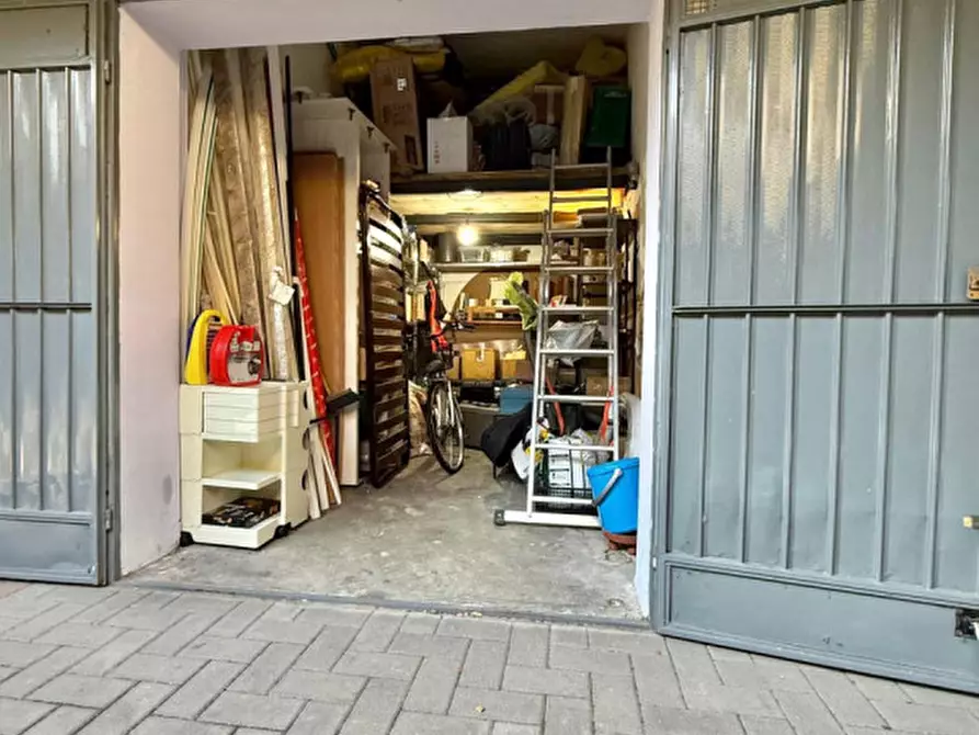 Immagine 19 di Appartamento in vendita  in Via Marzabotto a Parma