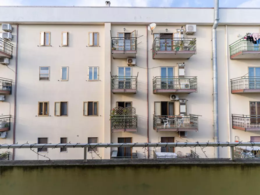 Immagine 22 di Appartamento in vendita  in Viale Crotone a Catanzaro