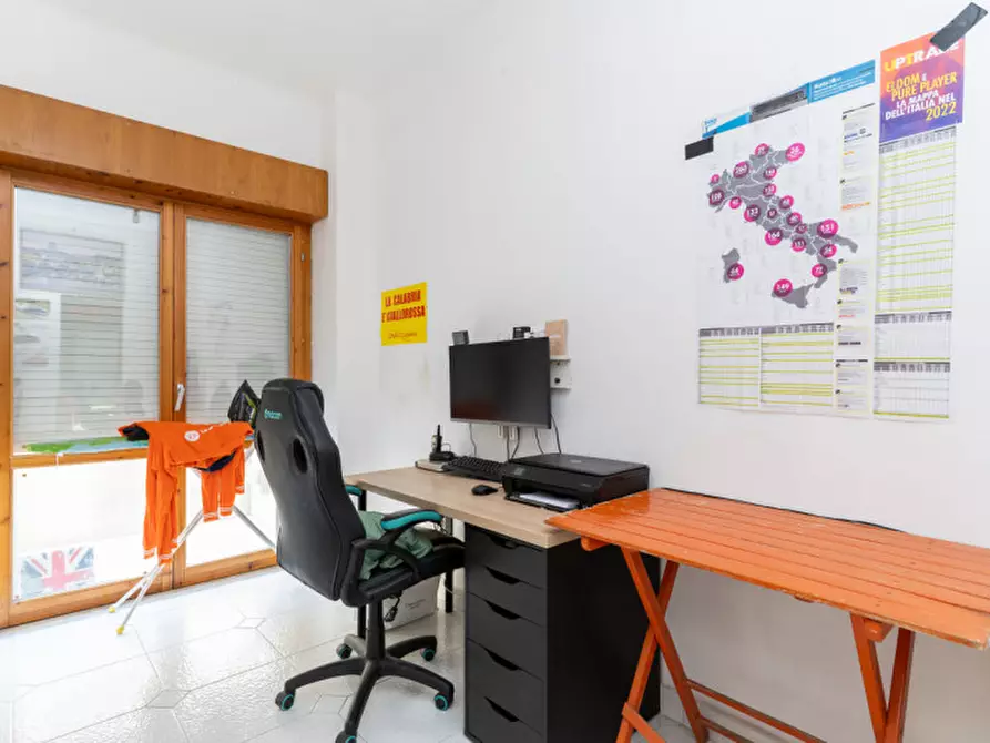 Immagine 25 di Appartamento in vendita  in Viale Crotone a Catanzaro