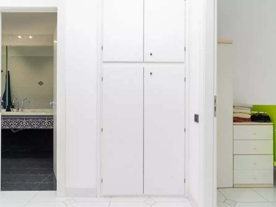 Immagine 28 di Appartamento in vendita  in Viale Crotone a Catanzaro