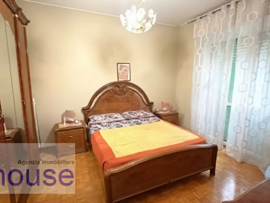 Immagine 6 di Appartamento in vendita  in via mercato a Cossato