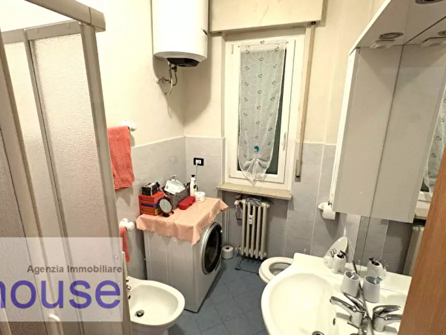 Immagine 9 di Appartamento in vendita  in via mercato a Cossato