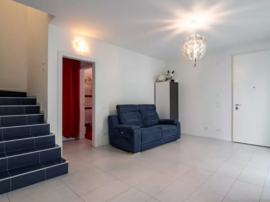 Immagine 4 di Casa trifamiliare in vendita  in Via Monteortone a Abano Terme