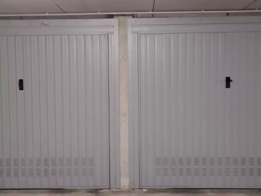 Immagine 26 di Casa trifamiliare in vendita  in Via Monteortone a Abano Terme