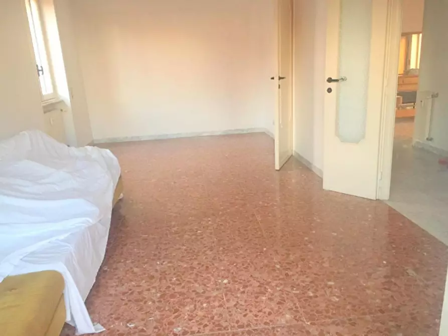Immagine 2 di Appartamento in vendita  in Via Volpiano a Roma