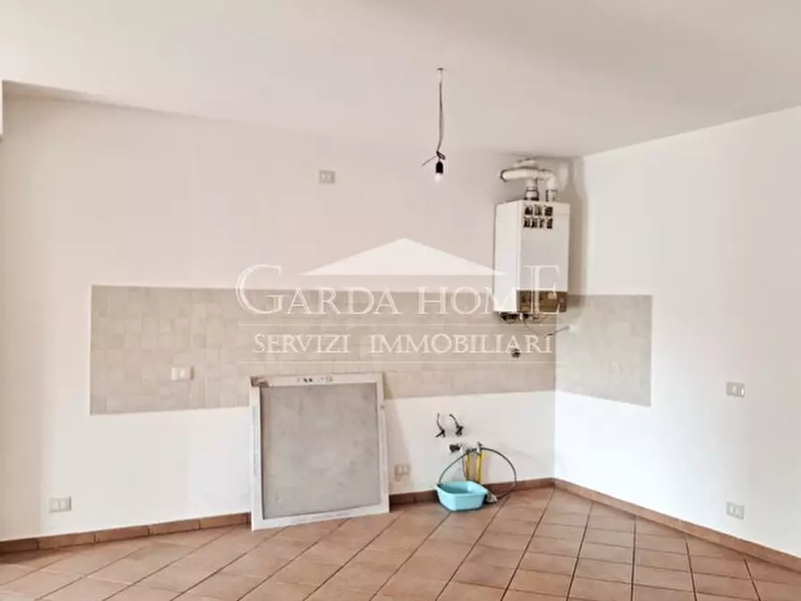 Immagine 4 di Appartamento in vendita  in Via Vaccarolo a Desenzano Del Garda