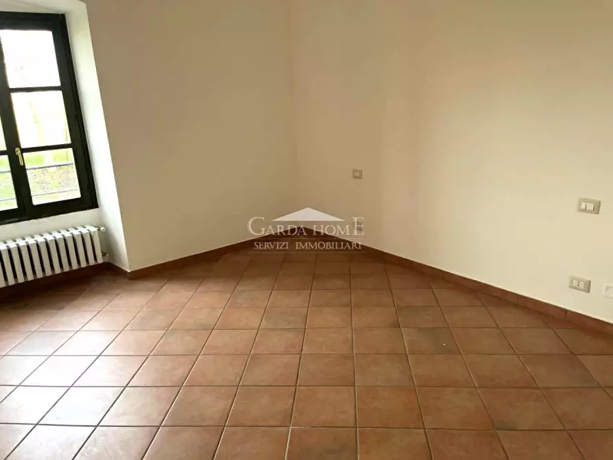 Immagine 12 di Appartamento in vendita  in Via Vaccarolo a Desenzano Del Garda