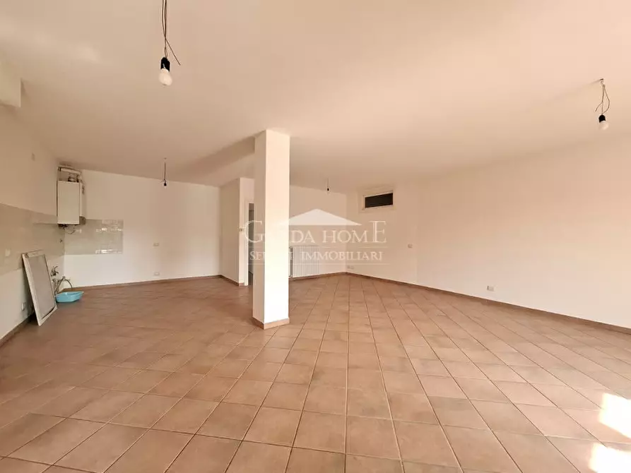 Immagine 13 di Appartamento in vendita  in Via Vaccarolo a Desenzano Del Garda