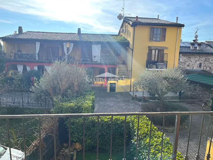 Immagine 17 di Appartamento in vendita  in Via Vaccarolo a Desenzano Del Garda