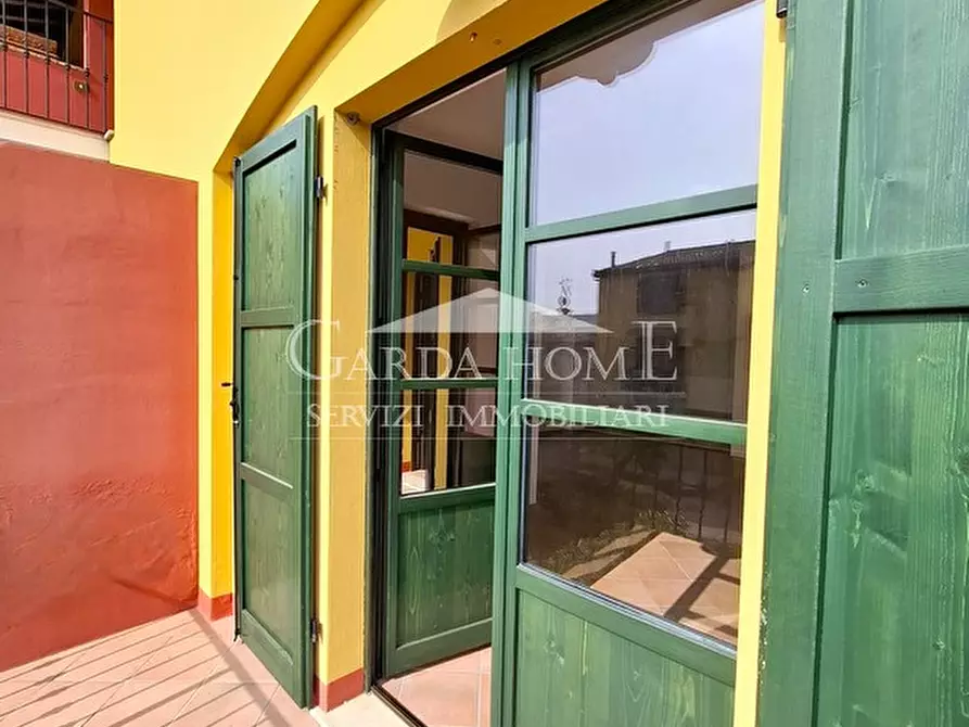 Immagine 19 di Appartamento in vendita  in Via Vaccarolo a Desenzano Del Garda