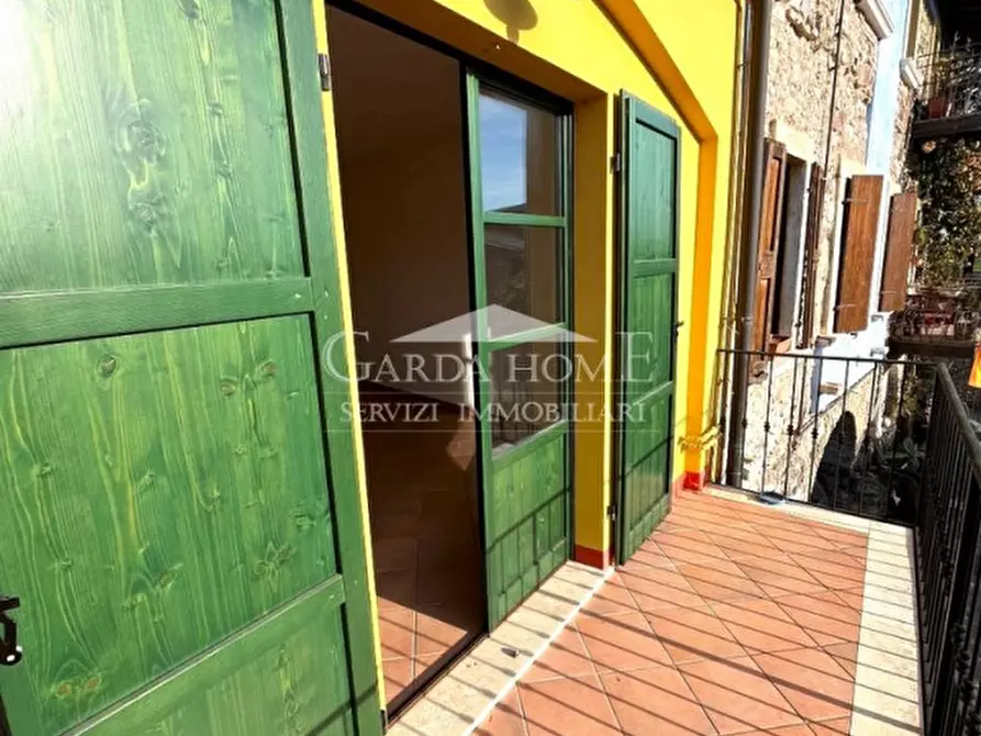Immagine 19 di Appartamento in vendita  in Via Vaccarolo a Desenzano Del Garda