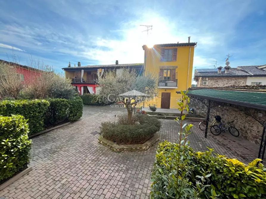 Immagine 21 di Appartamento in vendita  in Via Vaccarolo a Desenzano Del Garda