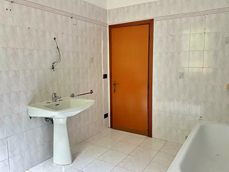 Immagine 20 di Casa bifamiliare in vendita  in Via Sottomarina a Abano Terme