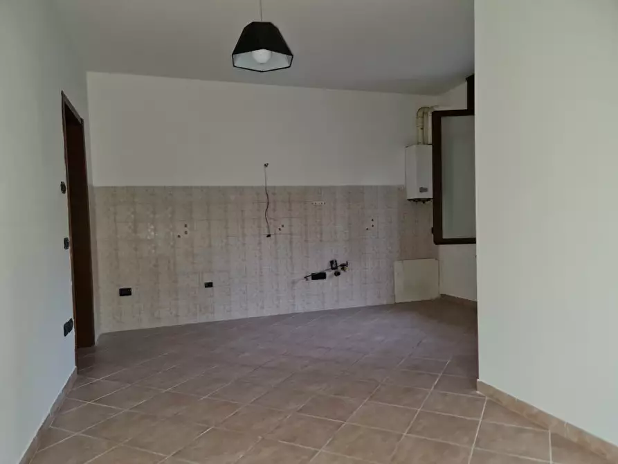 Immagine 5 di Appartamento in vendita  a Lendinara