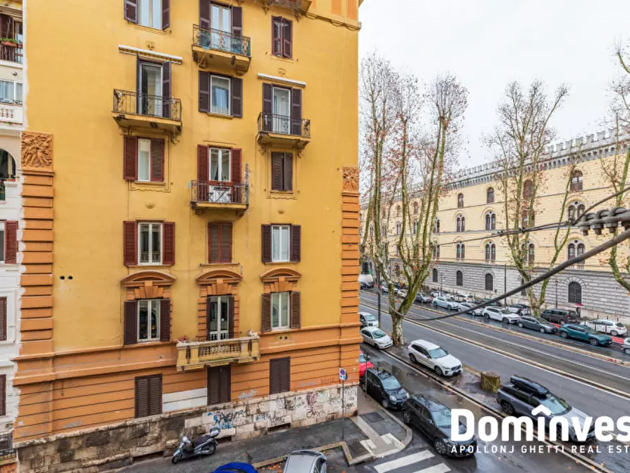 Immagine 36 di Appartamento in vendita  in Viale delle Milizie a Roma