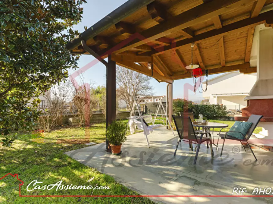 Immagine 2 di Casa indipendente in vendita  a Giavera Del Montello