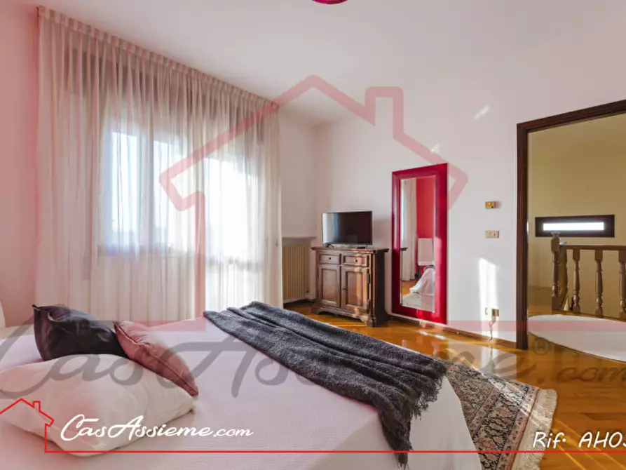 Immagine 24 di Casa indipendente in vendita  a Giavera Del Montello