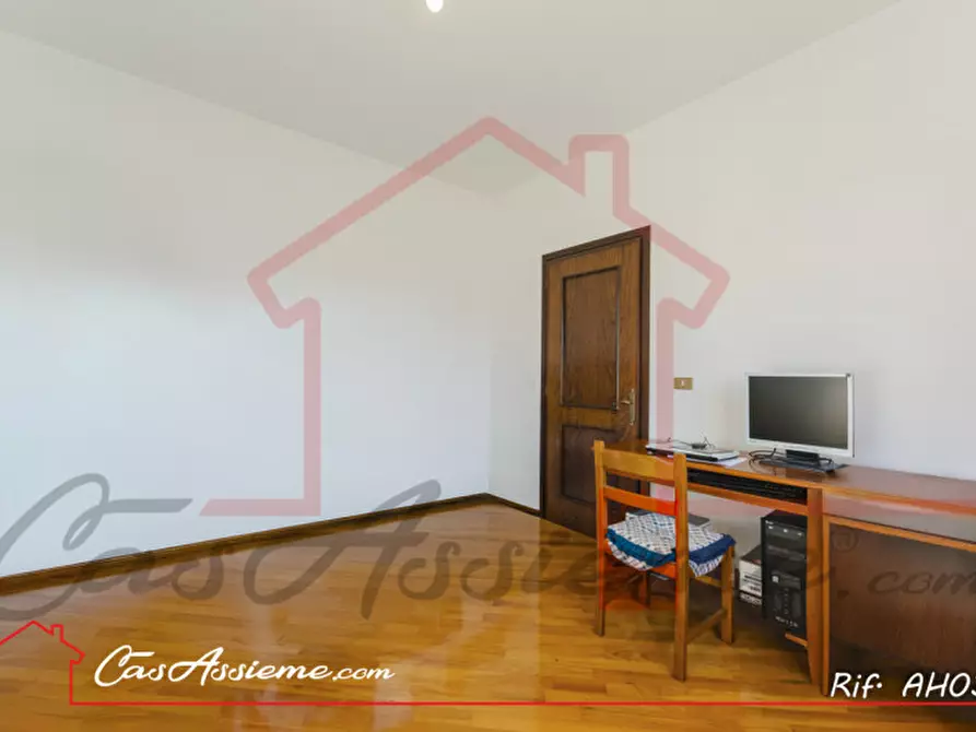 Immagine 36 di Casa indipendente in vendita  a Giavera Del Montello