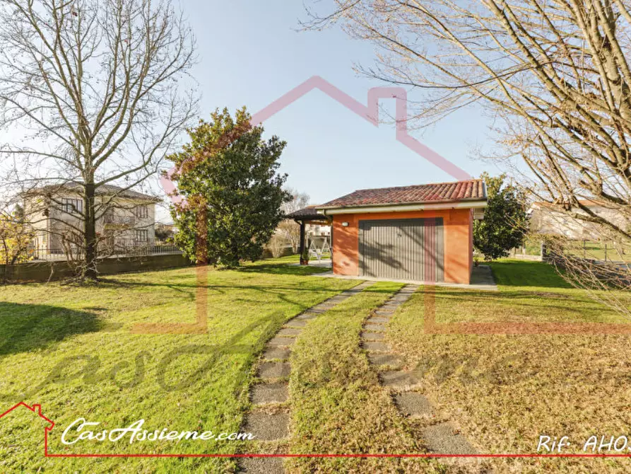 Immagine 43 di Casa indipendente in vendita  a Giavera Del Montello