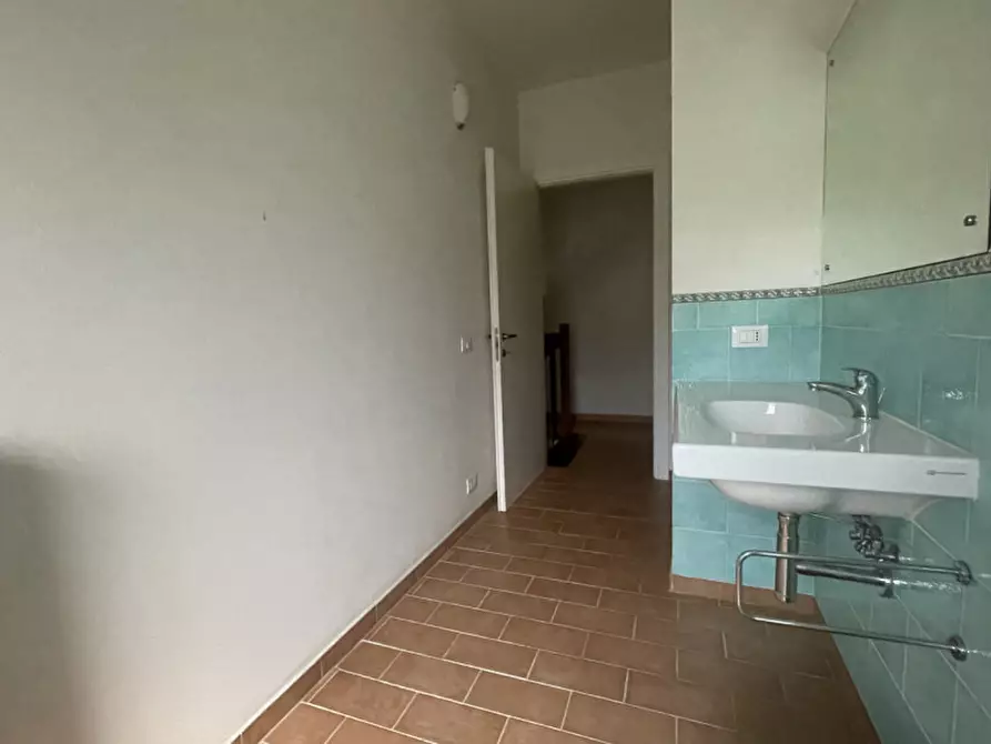 Immagine 17 di Casa trifamiliare in vendita  a Ancona