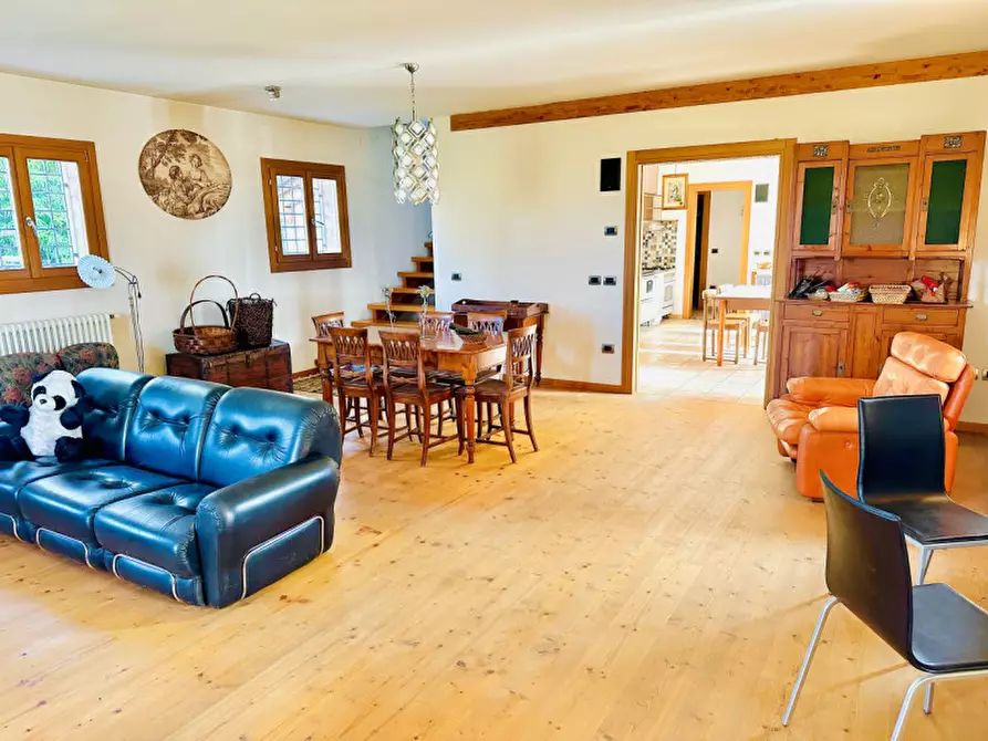 Immagine 3 di Casa indipendente in vendita  in Via Ca' Dolfin a Rosà